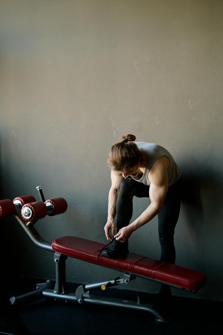 Entrenamiento de fuerza en gimnasio